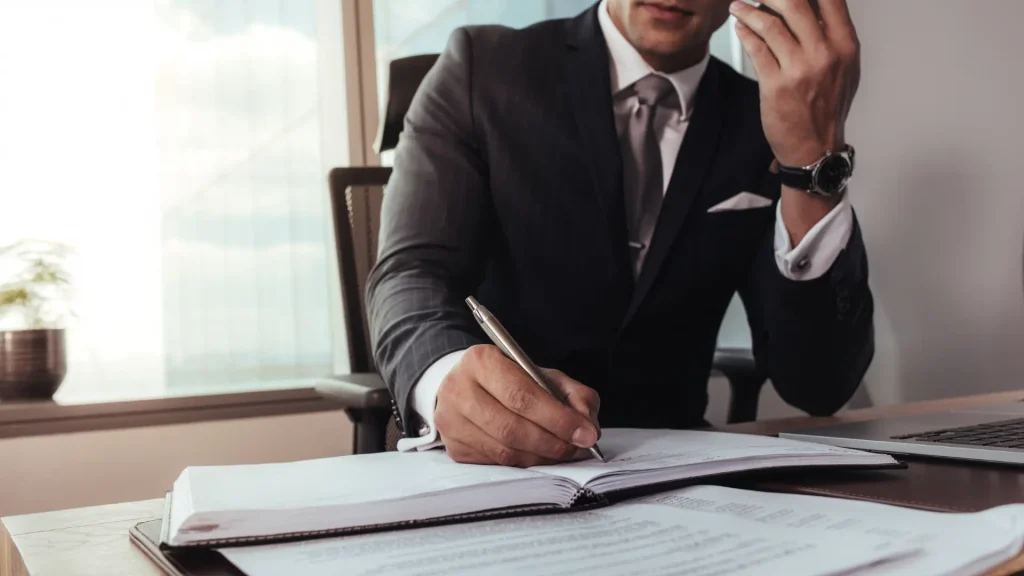 Economic vs Non-Economic Damages_ What’s the Difference_ Image 2